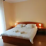 Tomulic Jasna I Miljenko Supetarska Draga