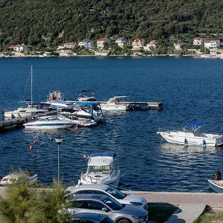 Tomulic Jasna I Miljenko * Supetarska Draga