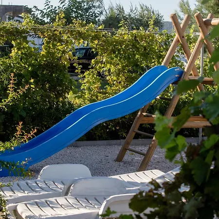 Апартаменты Tomulic Jasna I Miljenko Супетарска-Драга