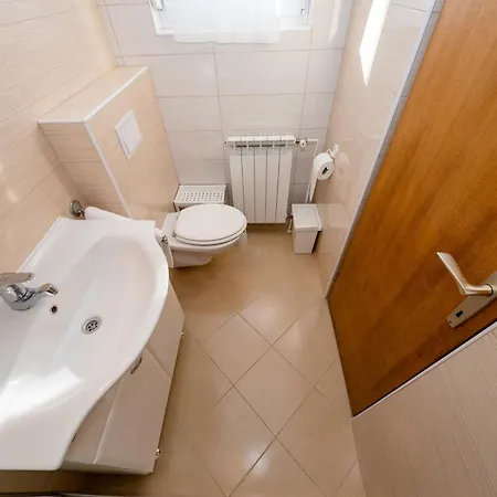 Tomulic Jasna I Miljenko * Супетарска-Драга