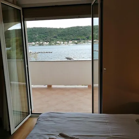 Апартаменты Tomulic Jasna I Miljenko Супетарска-Драга