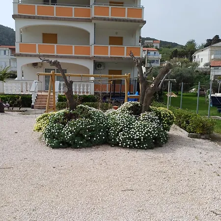 Tomulic Jasna I Miljenko Апартаменты Супетарска-Драга