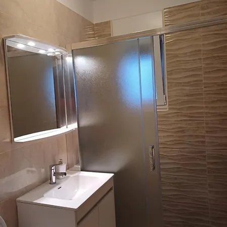 Апартаменты Tomulic Jasna I Miljenko Супетарска-Драга