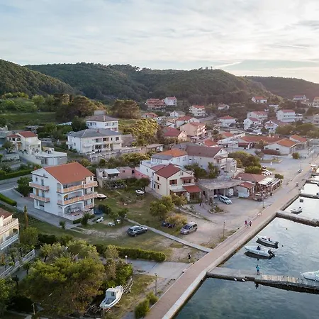 Tomulic Jasna I Miljenko Апартаменты