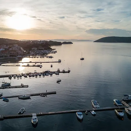 Tomulic Jasna I Miljenko Апартаменты