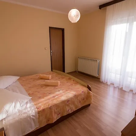 Tomulic Jasna I Miljenko * Супетарска-Драга